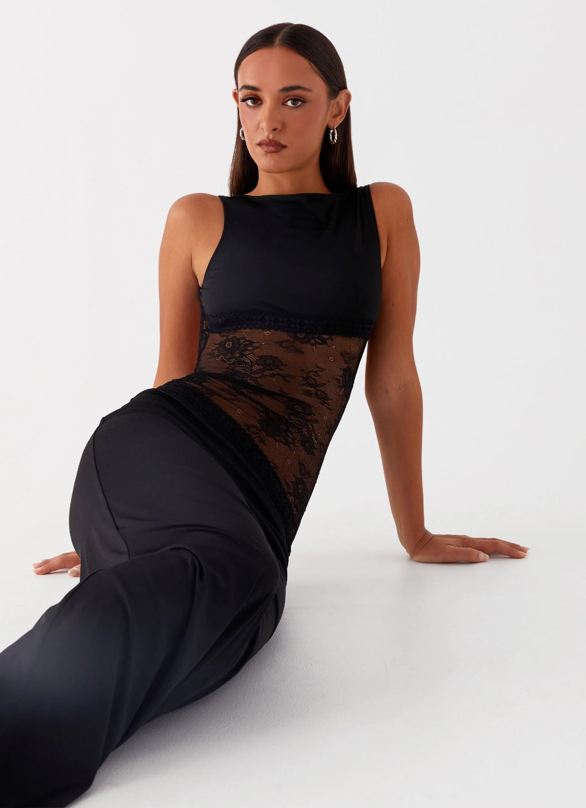 Véronique Lace Maxi Dress