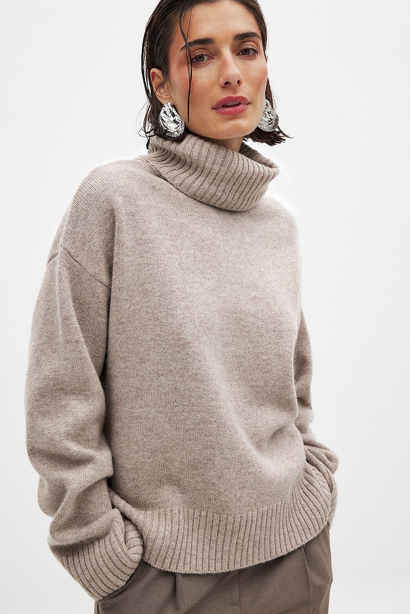Aria Soft Turtleneck